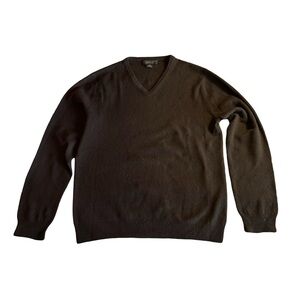 Men's Cashmere Bloomindale's V Neck Sweater, Brown, Size M